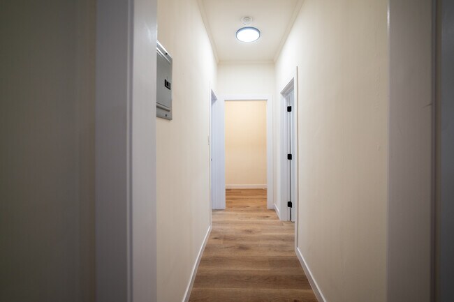 Building Photo - 211 N Berendo St