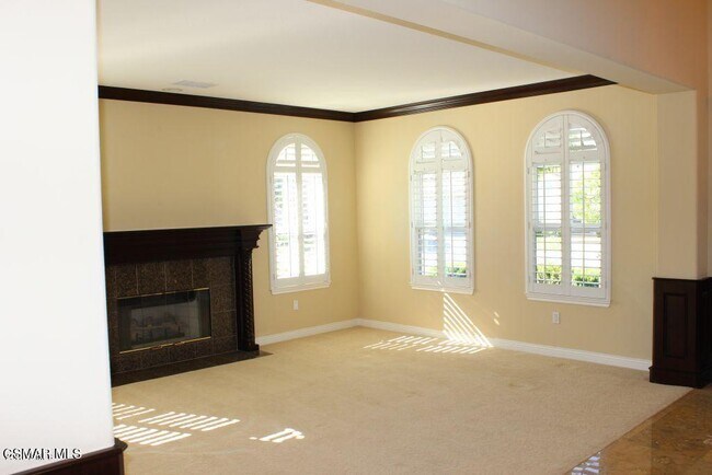 Building Photo - 1555 Arroyo View St
