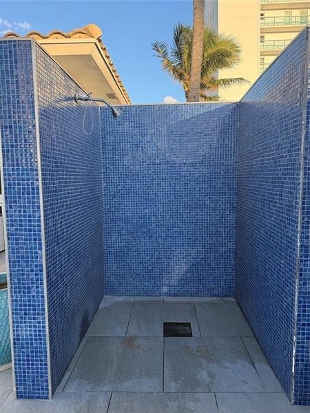 Building Photo - 1610 N Ocean Blvd