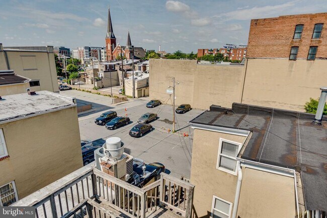 Building Photo - 1 W Henrietta St