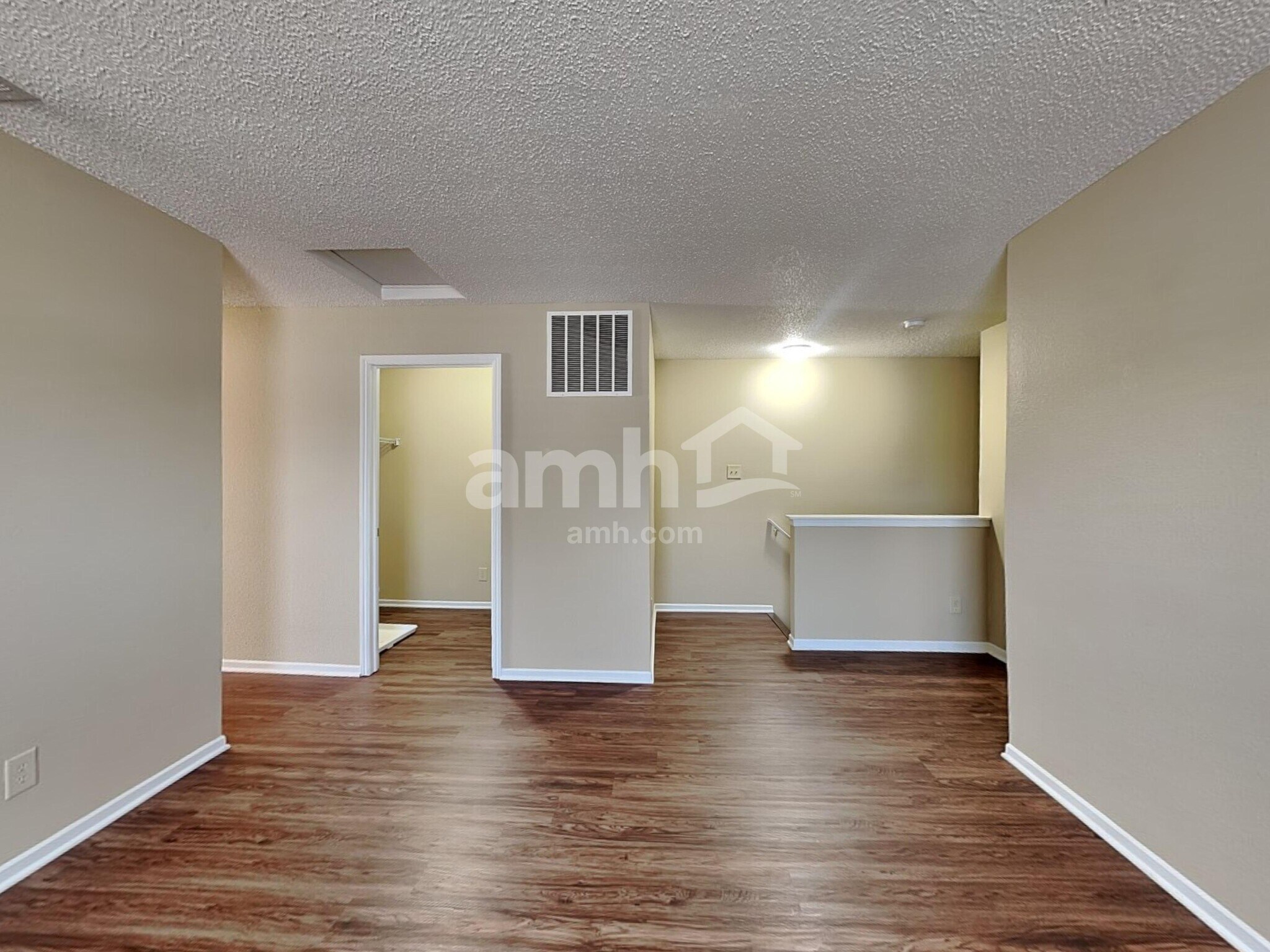 Building Photo - 10176 Cumberland Pointe Blvd