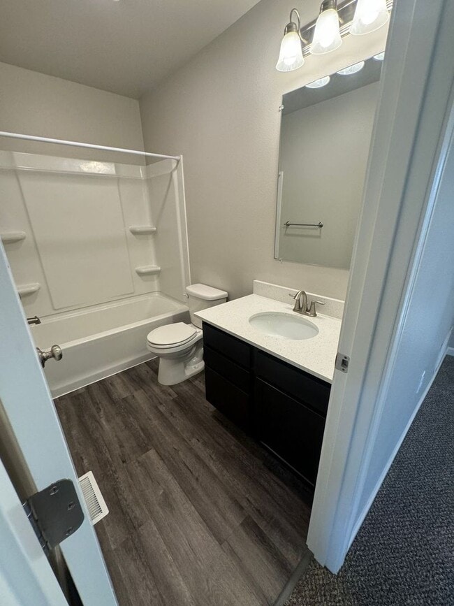Building Photo - 1591 N Tinitun Cir