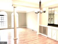 Building Photo - 6402 Spring View Pl