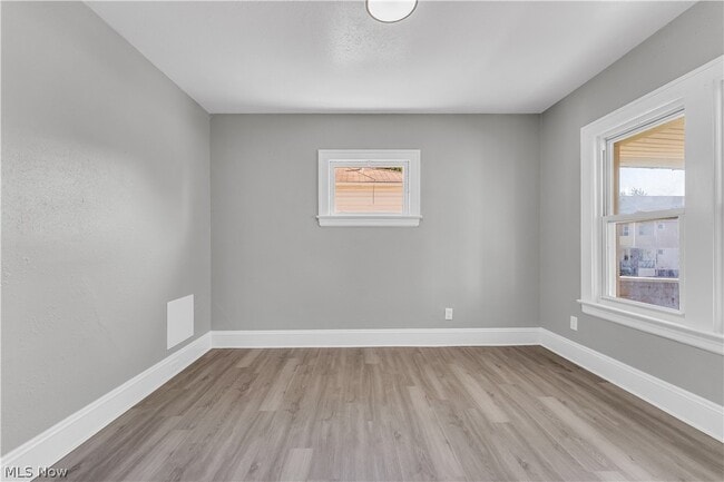 Building Photo - 4797 E 84th St