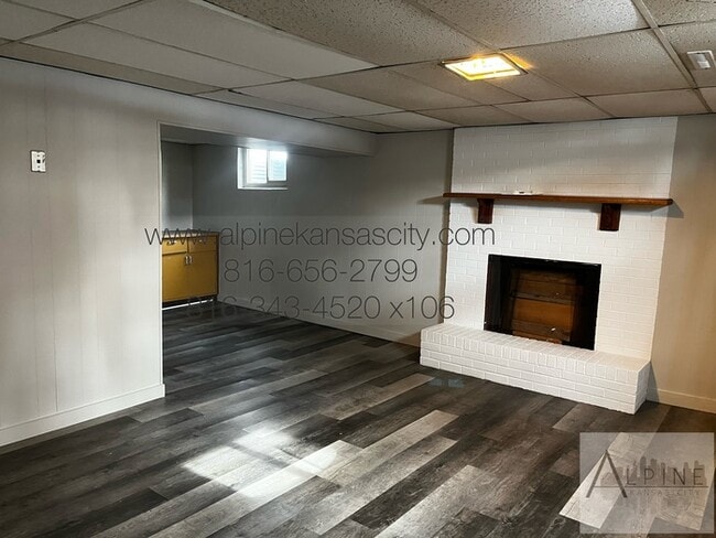 Building Photo - Independence Split Level, Finished Basement!