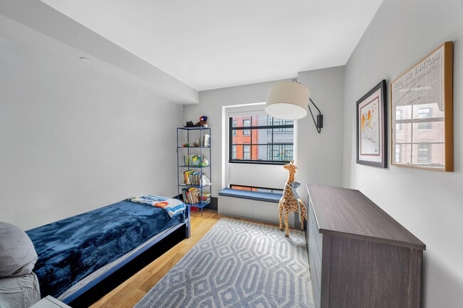 Building Photo - 51 Jay St