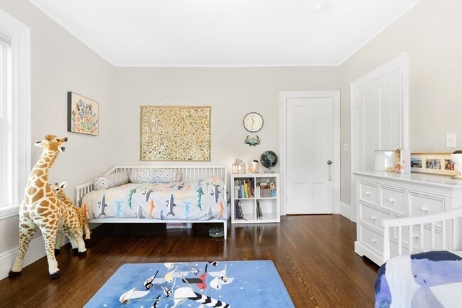 Building Photo - 90 Maple Pl