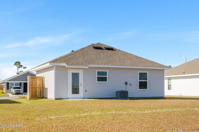 Building Photo - 7202 Madison Sq Dr