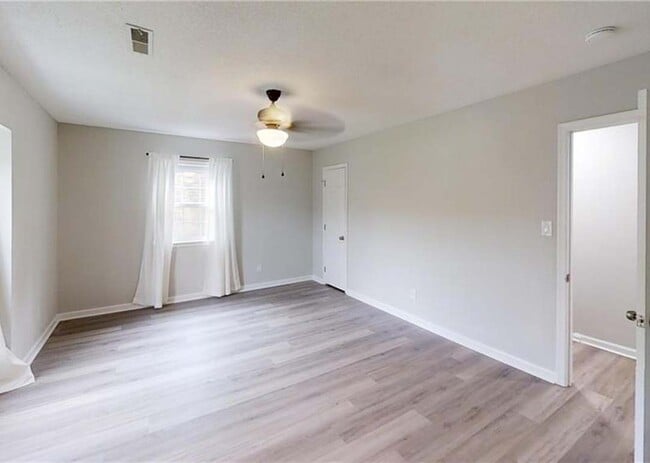 Building Photo - 4809 Tara Dr