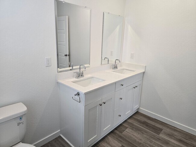 Building Photo - 3 BR 2 BA New Build home available now