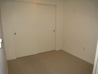 Building Photo - 1151618