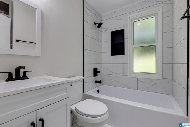 Building Photo - 1700 Valley Ave