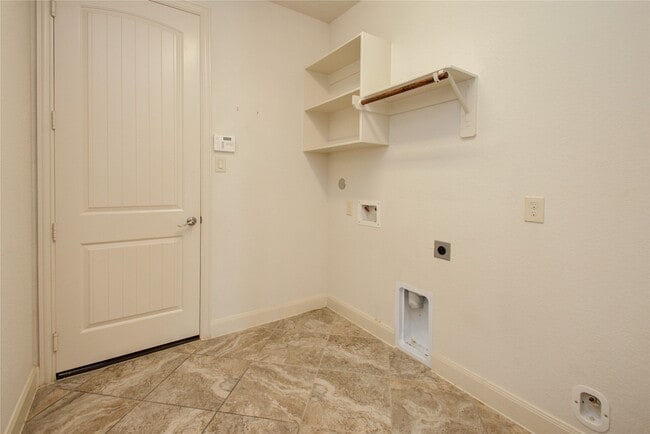 Building Photo - 13123 Hazelwood Hollow Dr