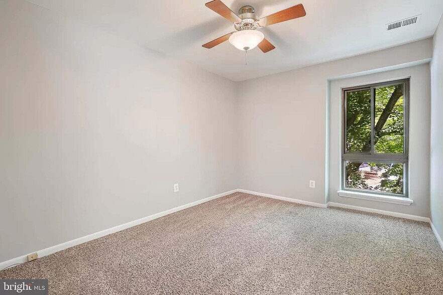Building Photo - 2143 Colts Neck Ct