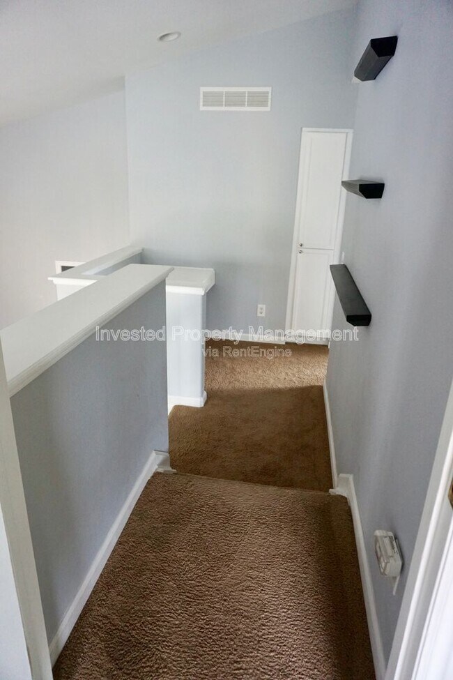 Building Photo - 9847 Sydney Ln