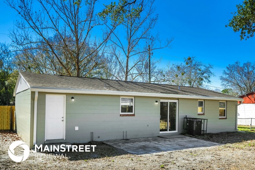 Building Photo - 7313 Zapata Dr