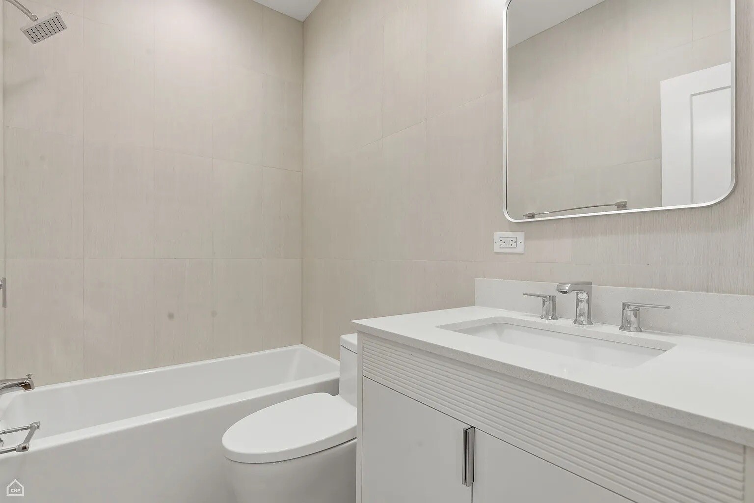 Building Photo - 1924 W Grand Ave