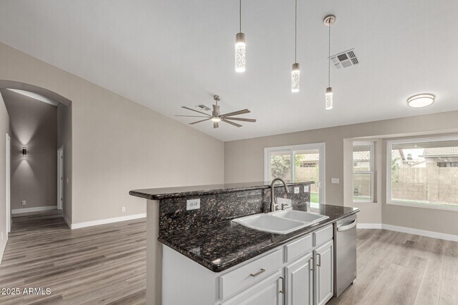 Building Photo - 2319 E San Tan Dr