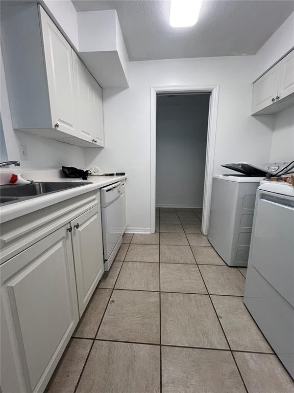 Building Photo - 2220 Amherst Ave