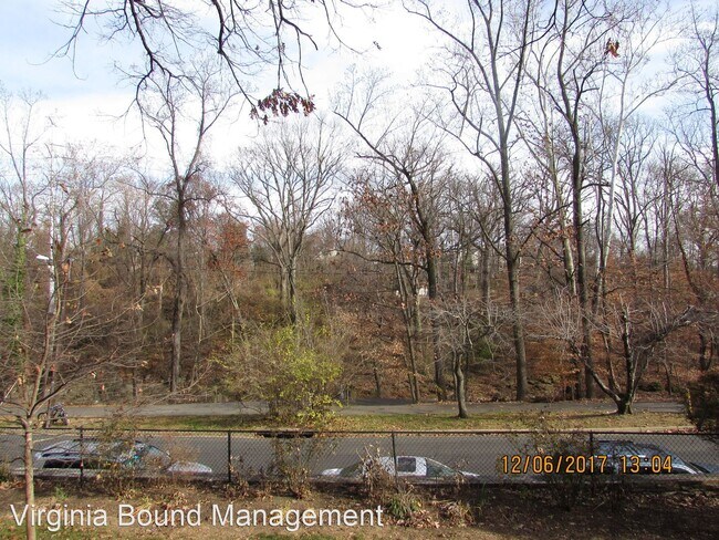 Building Photo - 1 br, 1 bath House - 808 S Arlington Mill ...