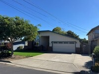 Building Photo - Beautifully Updated 3-Bedroom Home – First...