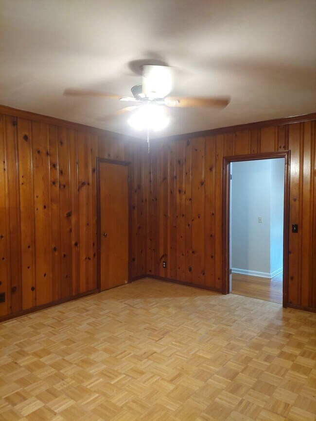 Building Photo - Heart of Midtown