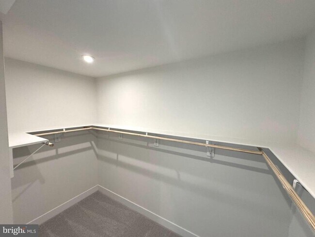 Building Photo - 133 Galaxy Pl
