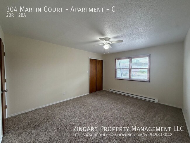 Building Photo - 304 Martin Ct