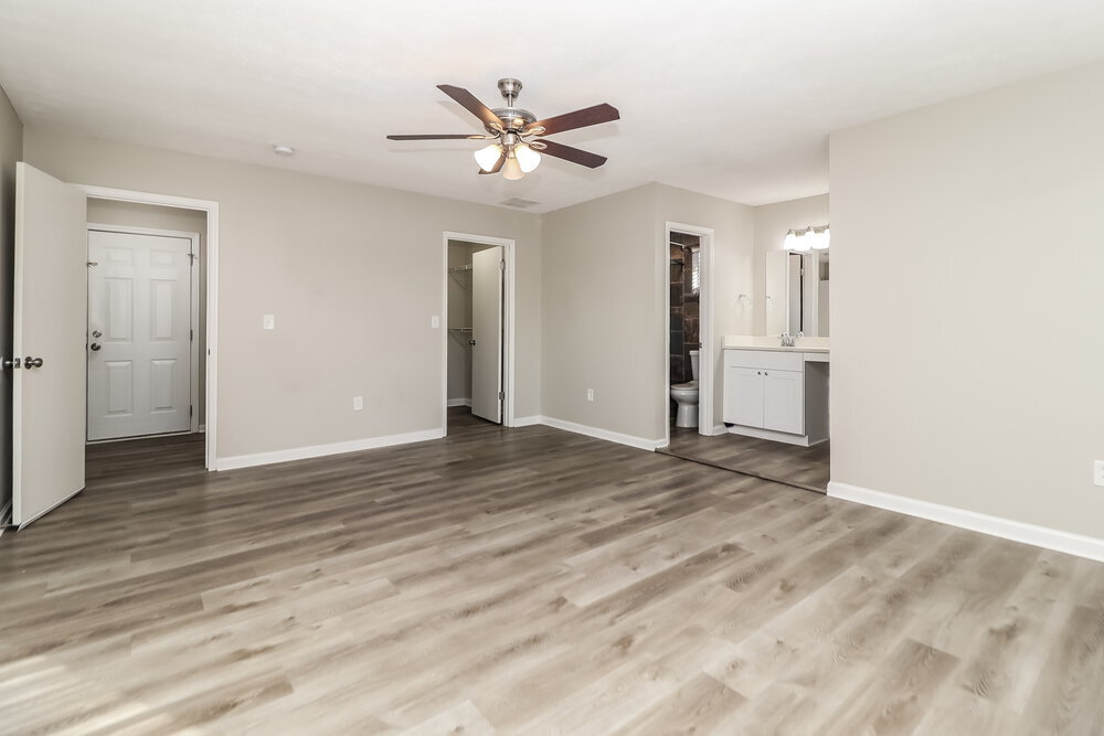 Building Photo - 4795 Jamerson Forest Cir