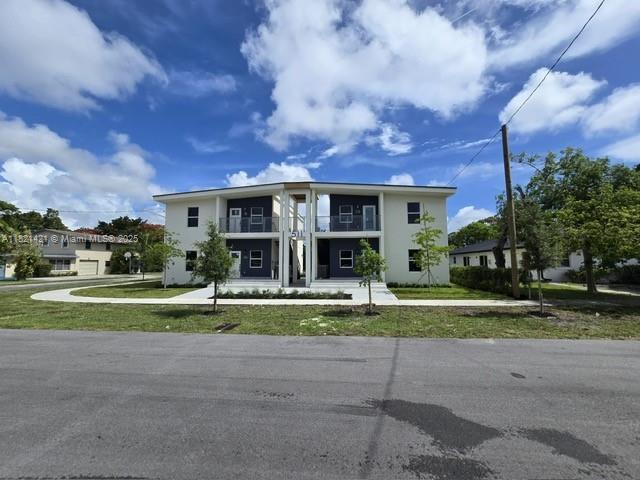 Building Photo - 511 SW 1st Ave