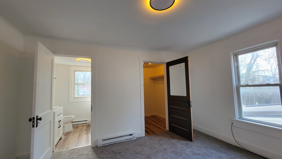 Building Photo - 74 Blocker St