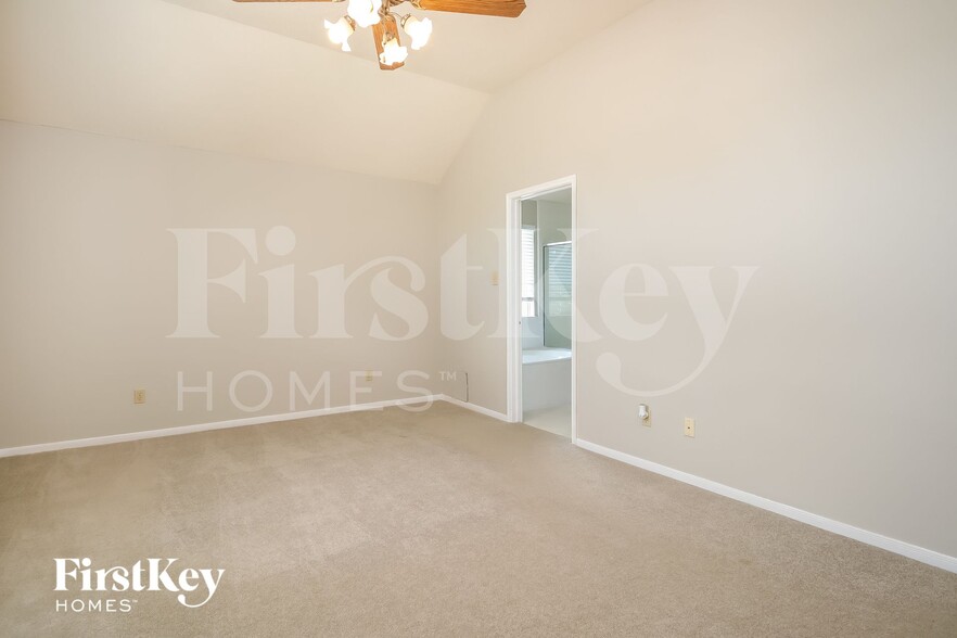 Building Photo - 1039 Wentworth Dr