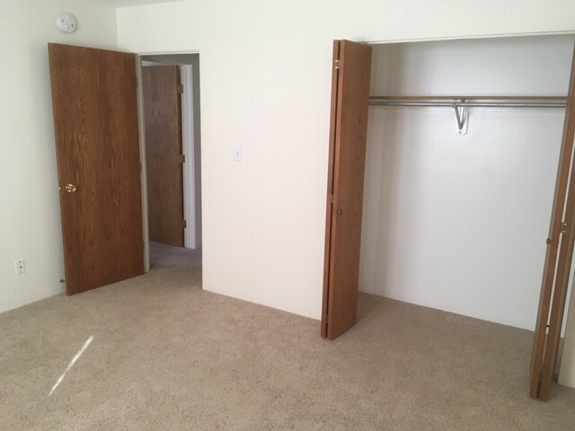 Building Photo - 1608 Palm Ct