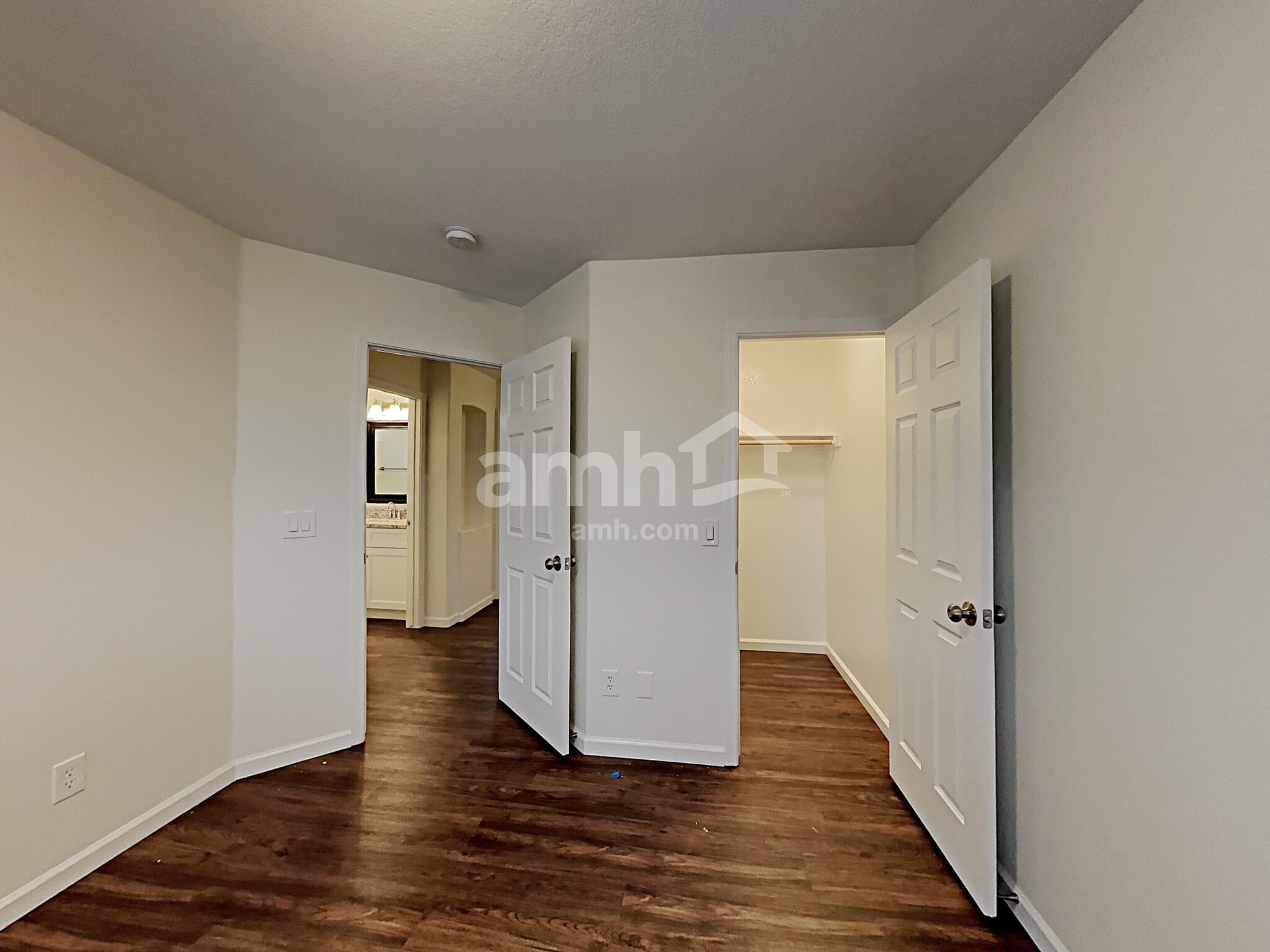 Building Photo - 10383 W Dana Ln