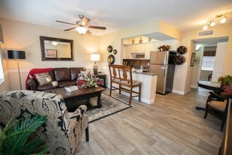 Building Photo - 2035 Philippe Pkwy