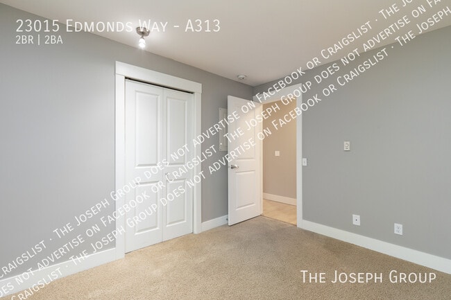 Building Photo - 23015 Edmonds Way