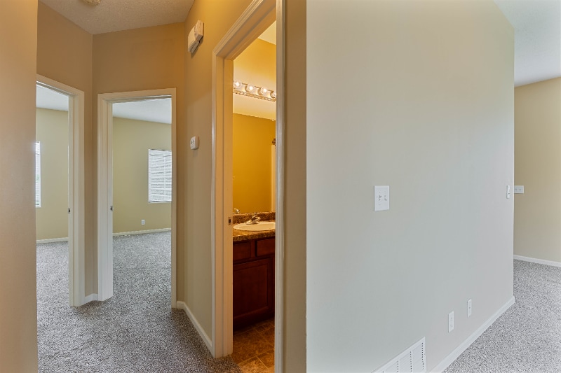 Building Photo - 14252 Newport Ave