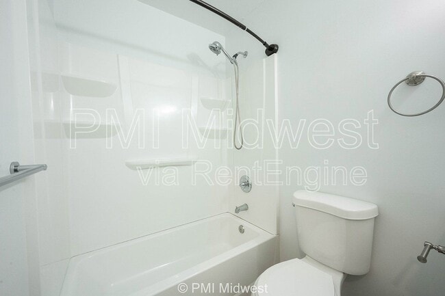 Building Photo - 4881 300W