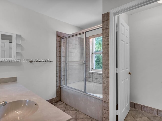 Building Photo - 15037 SW 50th Ct
