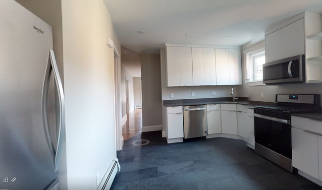 Building Photo - 7 Elmer St