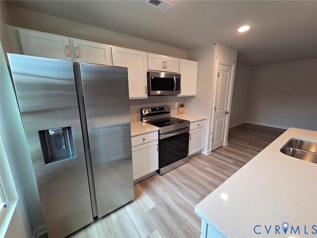 Building Photo - 14647 Hancock Towns Dr