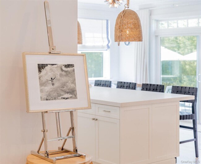 Building Photo - 17 Bayview Rd N