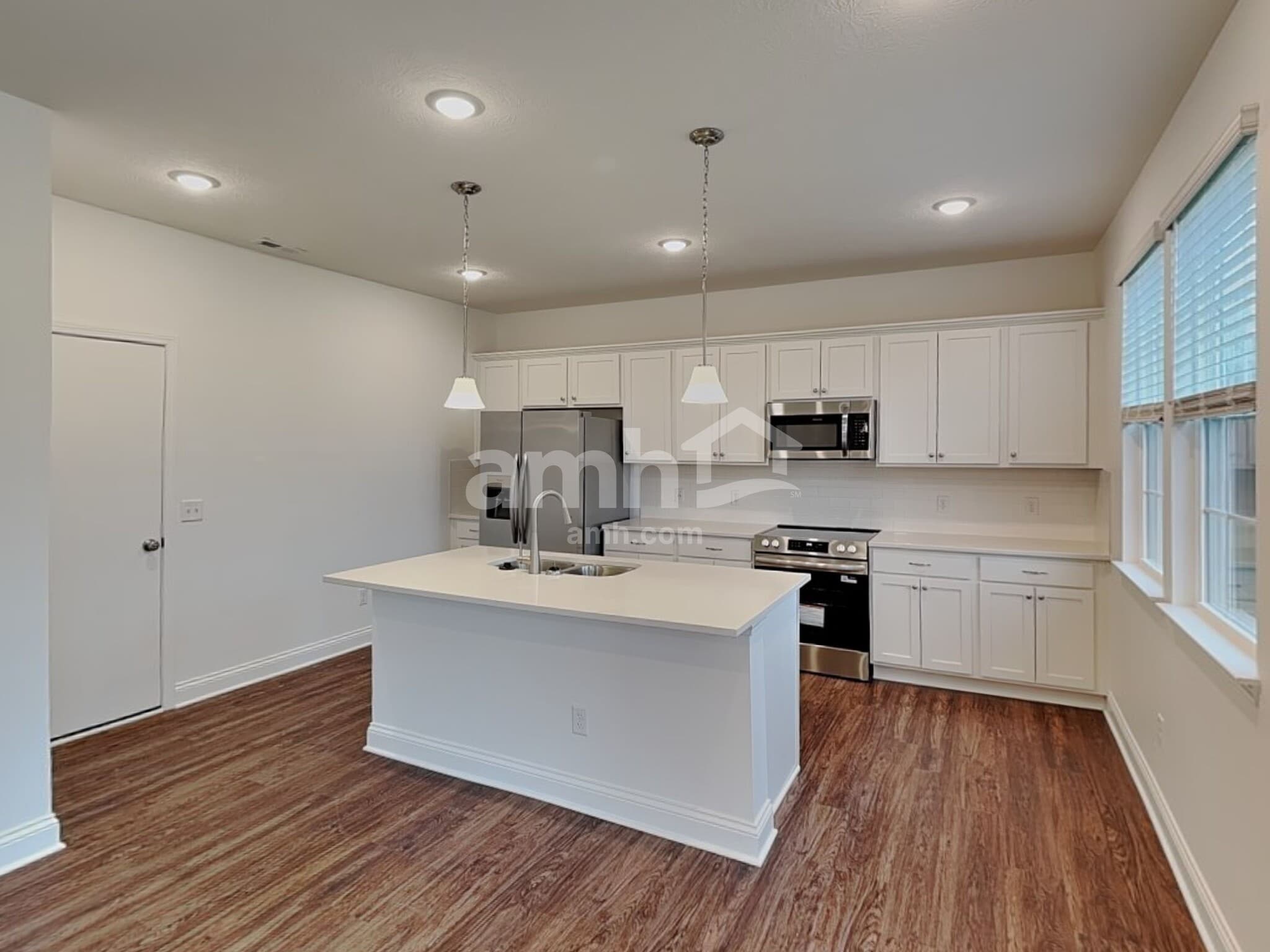 Building Photo - 8466 Northpoint Drive