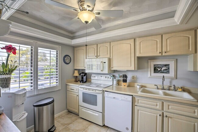 Building Photo - 1009 SE 46th Ln