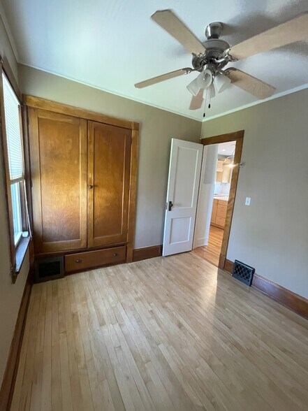 Building Photo - 1819 N 51st St