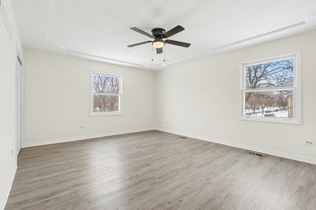 Building Photo - 2600 John Bourg Dr