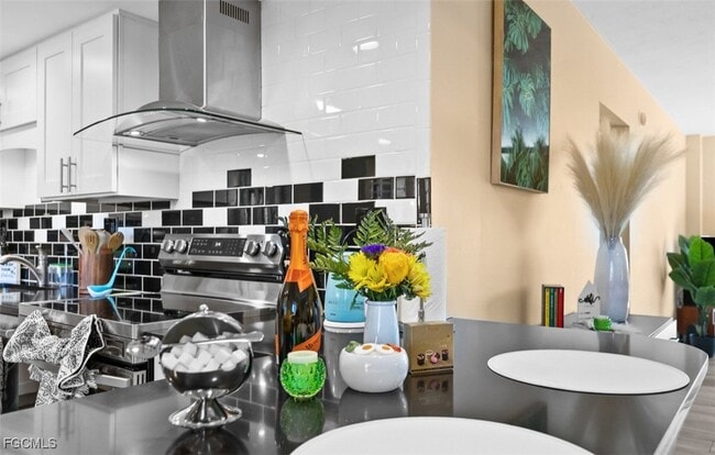 Building Photo - 413 Augusta Blvd