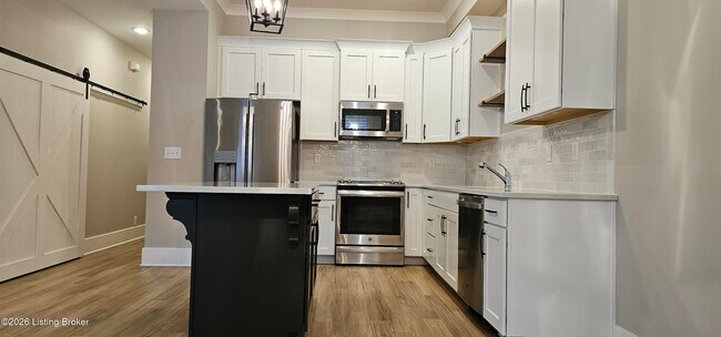 Building Photo - 10932 Monkshood Dr