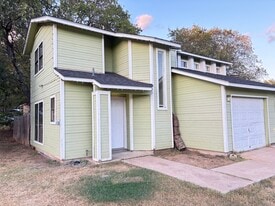 Building Photo - 8107 Hood Cir