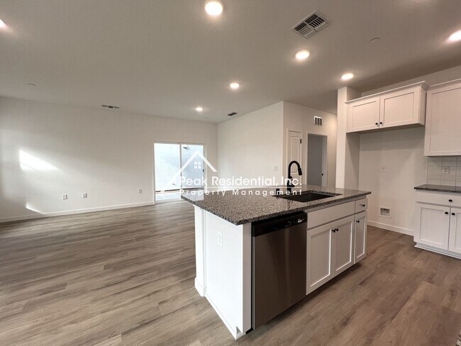 Building Photo - Brand New 4bd/3a Rancho Cordova Home-Must ...